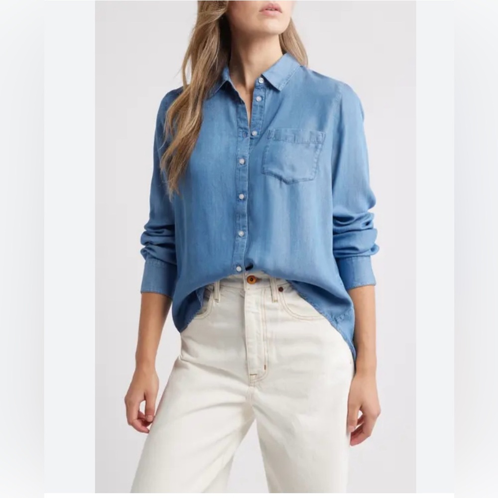NWOT NYC TRENDS Blue Button-Up Shirt…..680